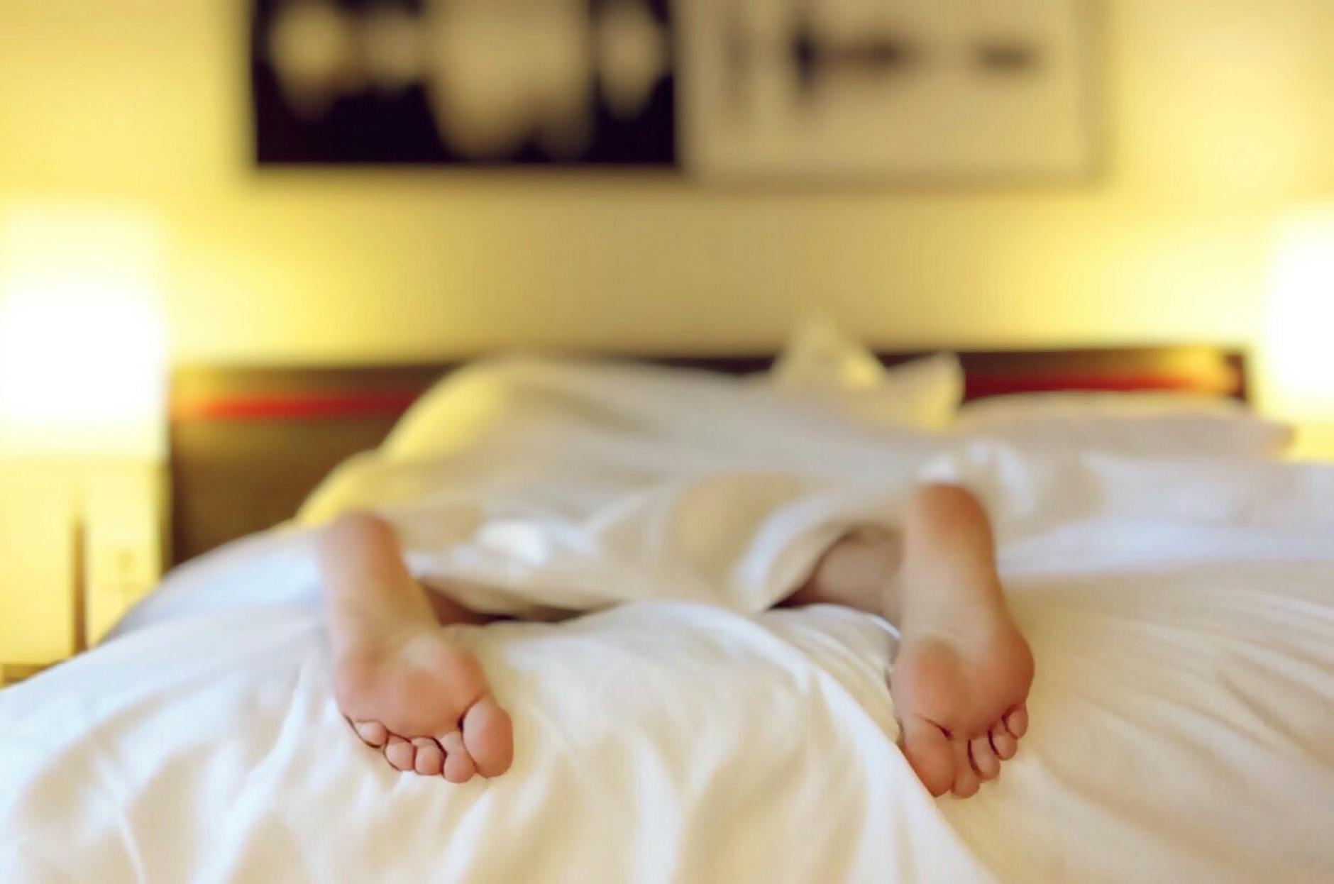Le réveil simulateur d’aube : une alternative douce pour des matins plus heureux