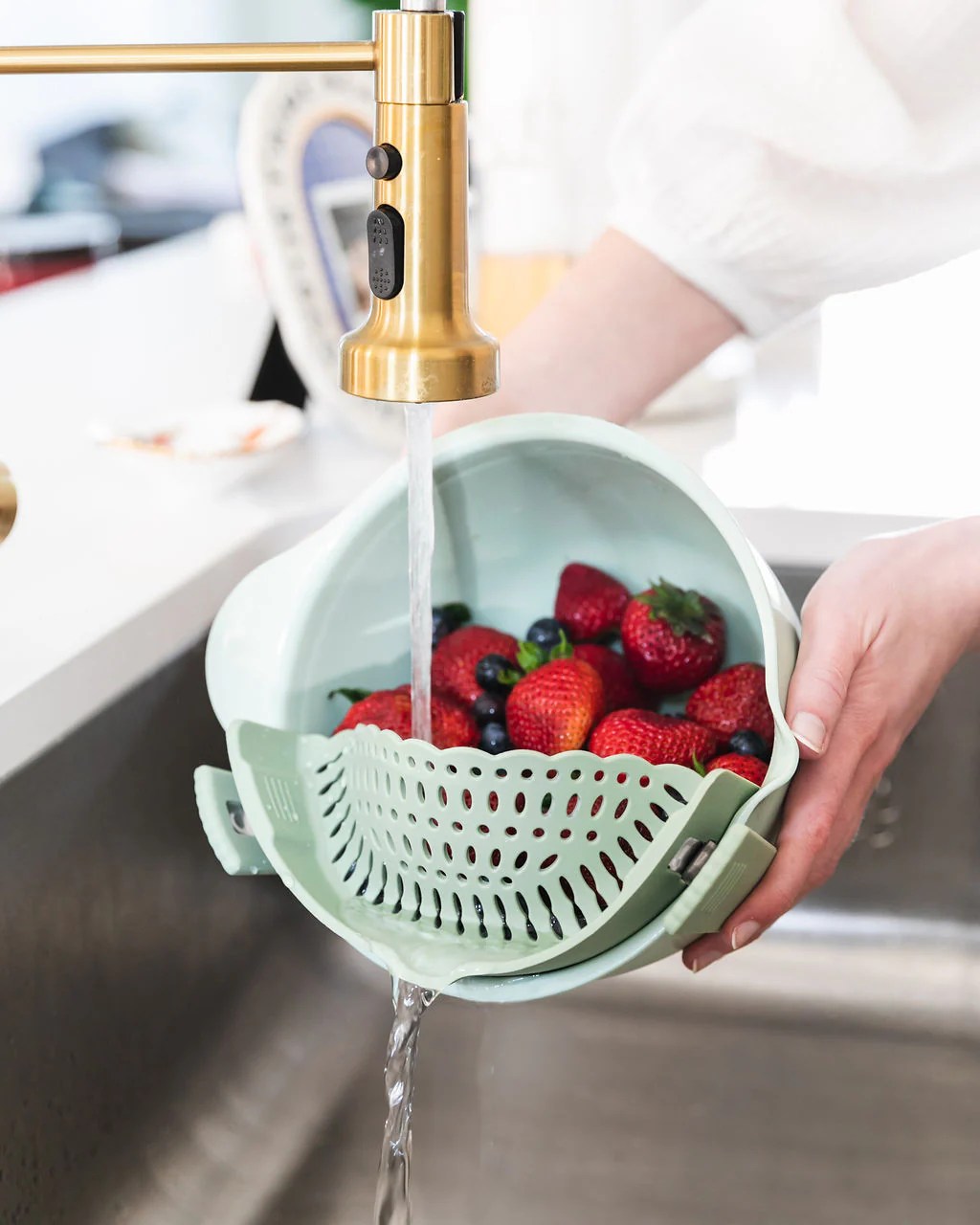 Gadget Viral : Le Clip-On strainer est-il vraiment l&rsquo;accessoire de cuisine indispensable de 2025 ?&nbsp;🤔✨