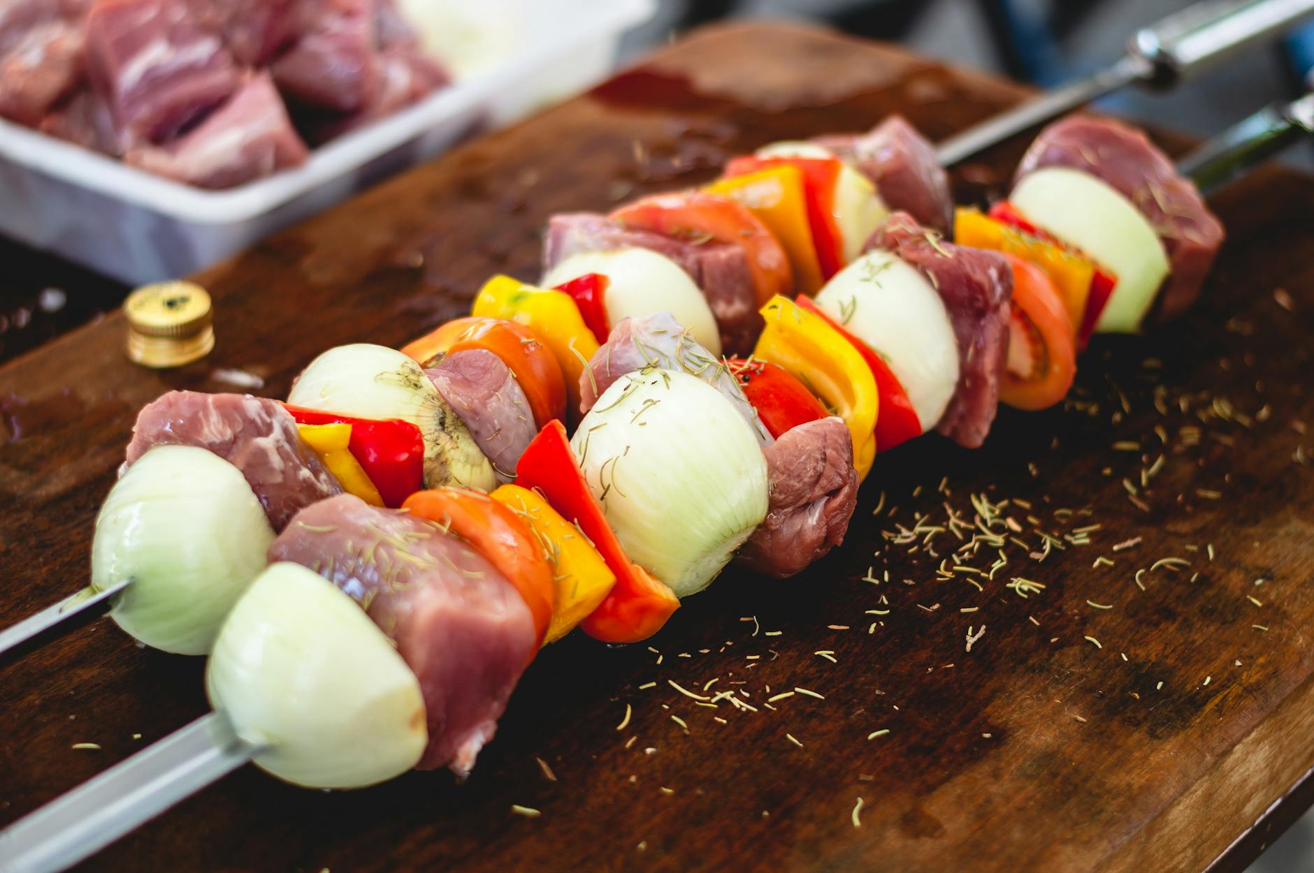 Comment garder une bonne routine alimentaire tout en profitant des apéros et barbecues ? 🍖🥂