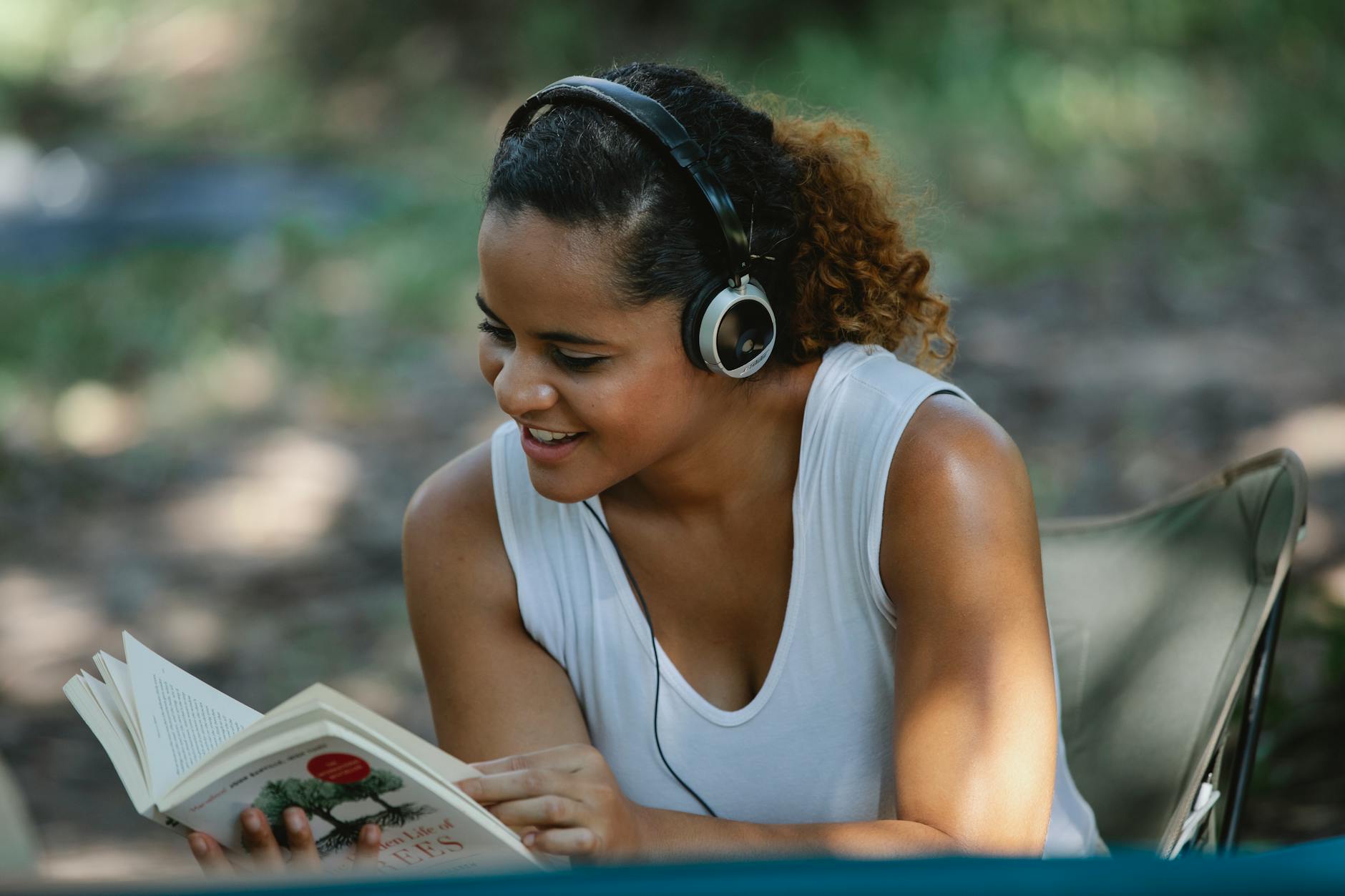Audible est-il gratuit ? Décryptage complet du modèle d&rsquo;abonnement et des astuces pour en profiter