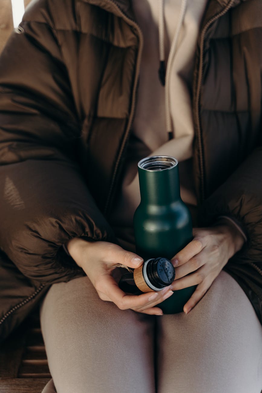 HidrateSpark Pro vs. LARQ Bottle PureVis : quelle gourde connectée pour rester hydraté pendant l&rsquo;été en 2026 ? 💧🧊