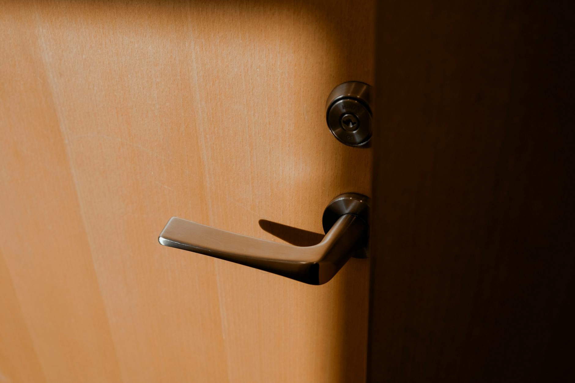 Serrure connectée : Nuki Smart Lock vs. Tedee GO